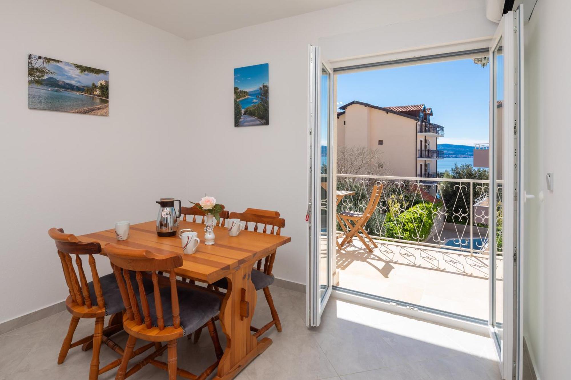 Sunshine Suites Omiš Zewnętrze zdjęcie