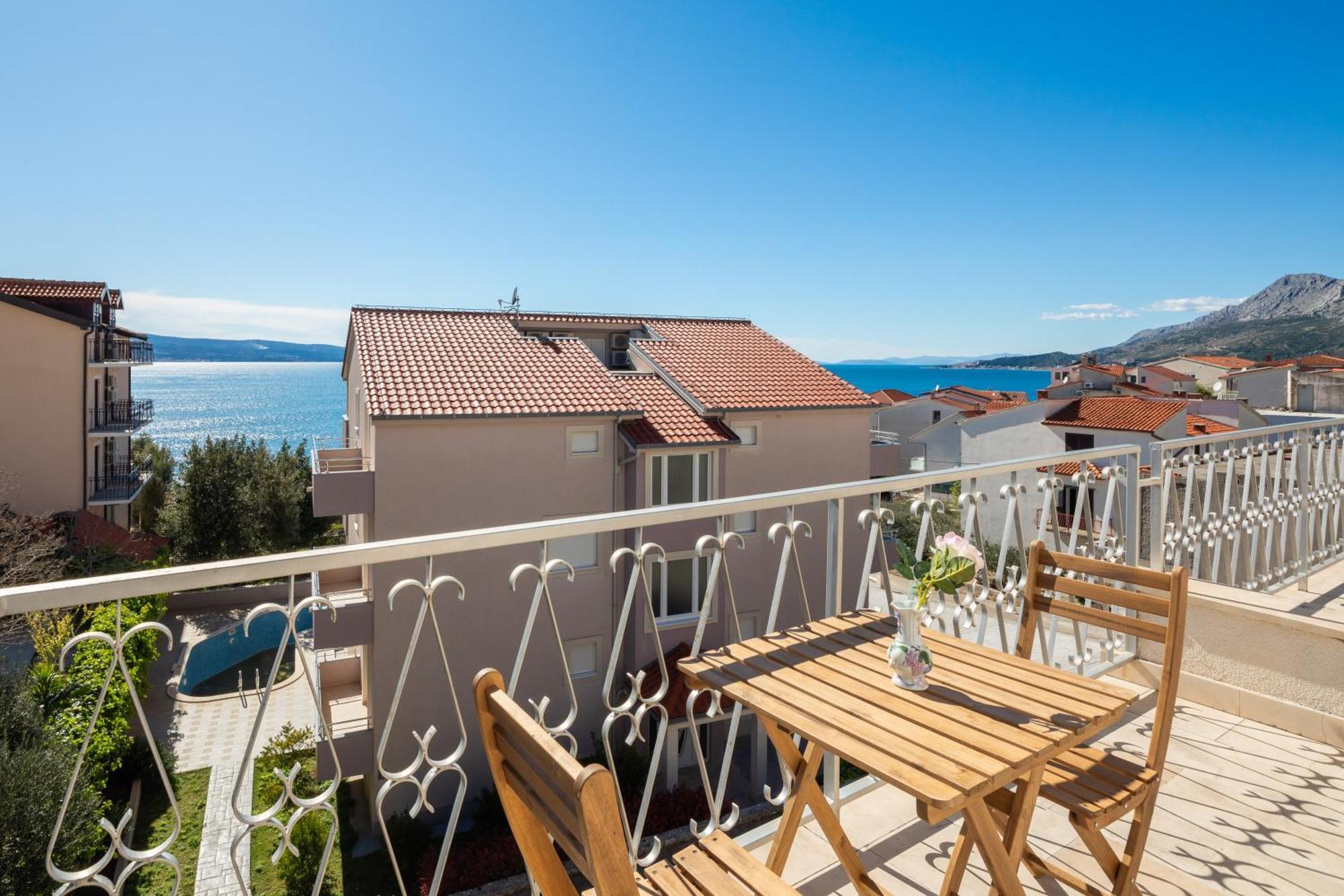 Sunshine Suites Omiš Zewnętrze zdjęcie