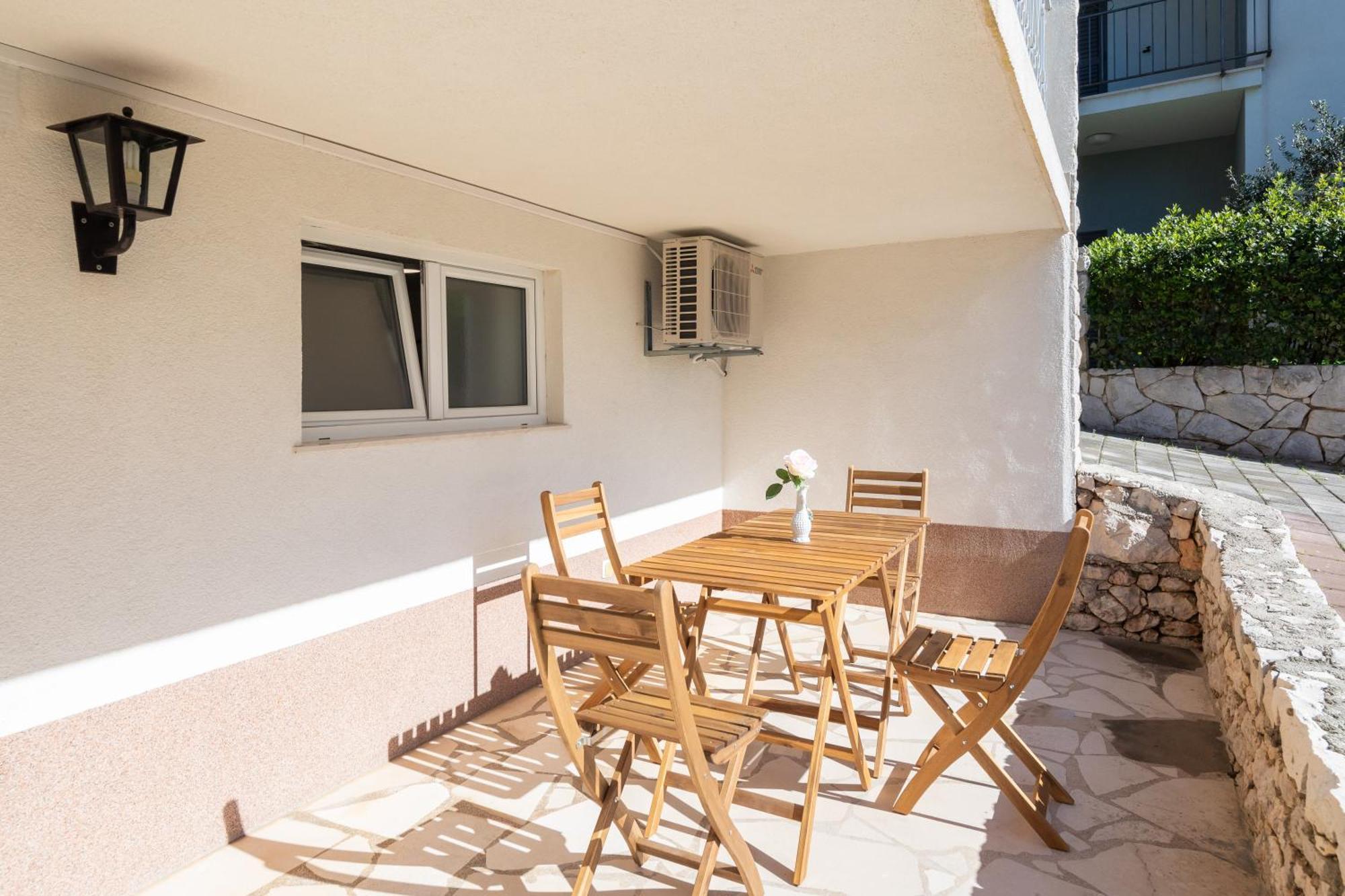 Sunshine Suites Omiš Zewnętrze zdjęcie