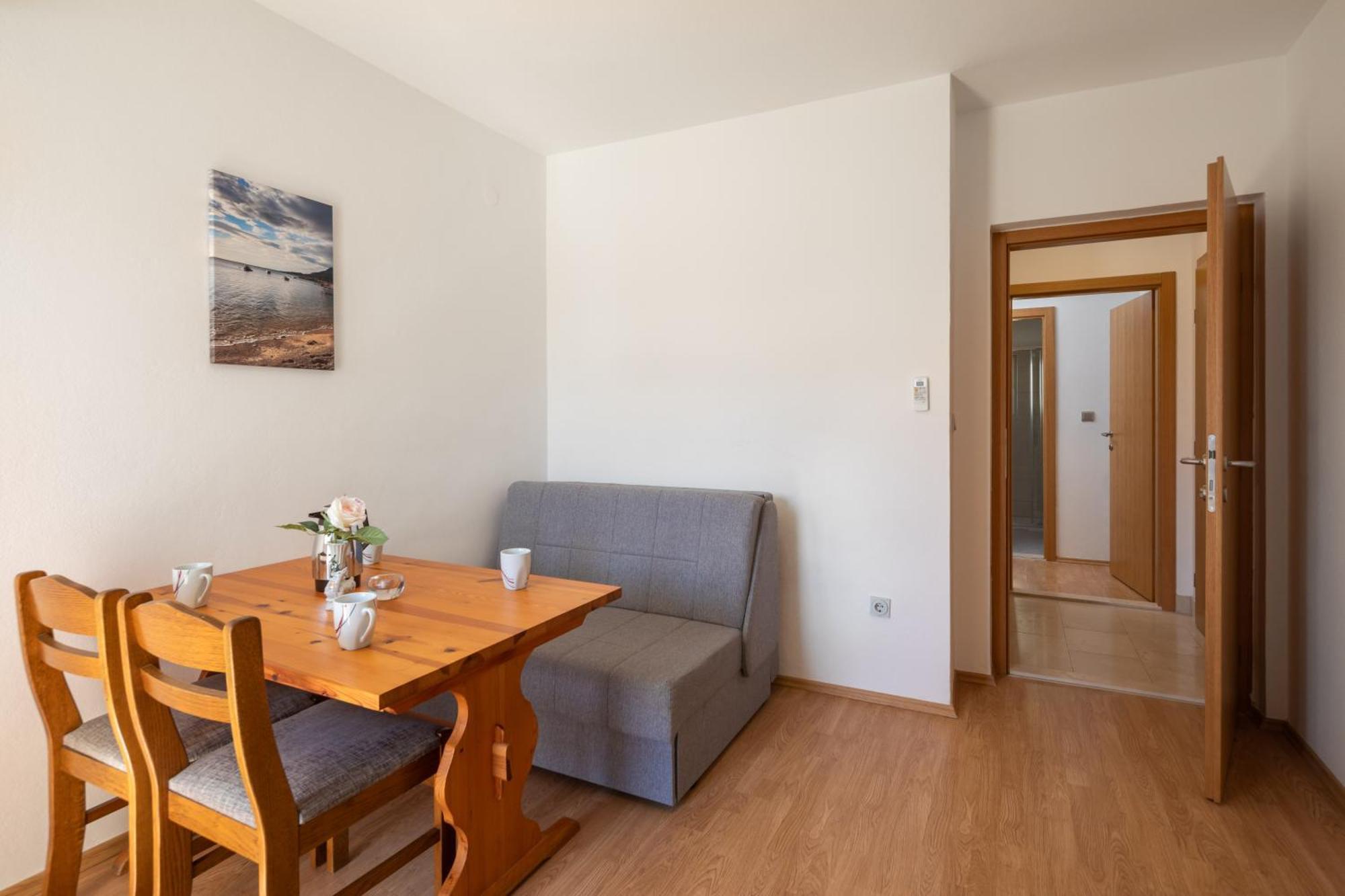 Sunshine Suites Omiš Zewnętrze zdjęcie