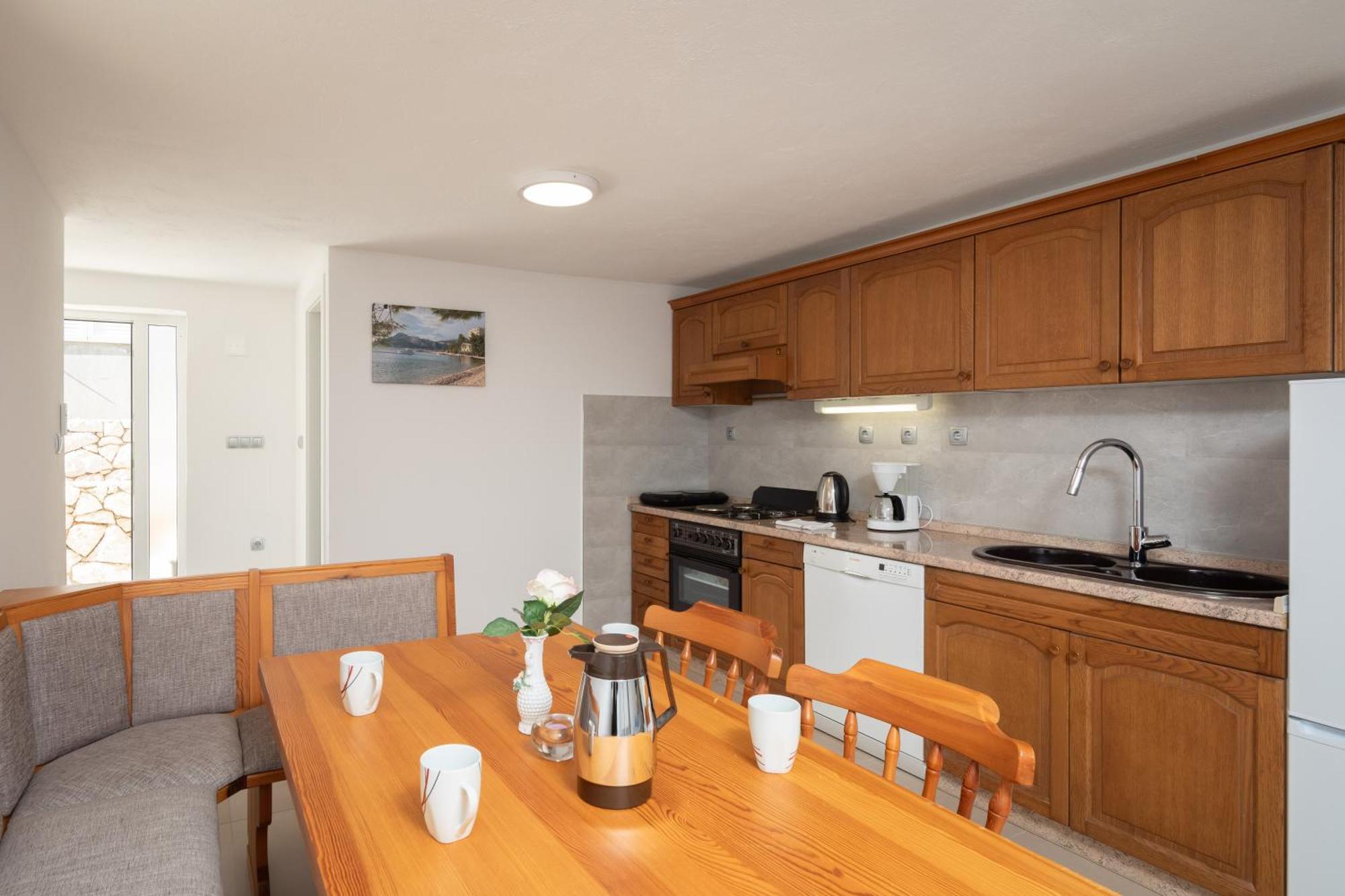 Sunshine Suites Omiš Zewnętrze zdjęcie