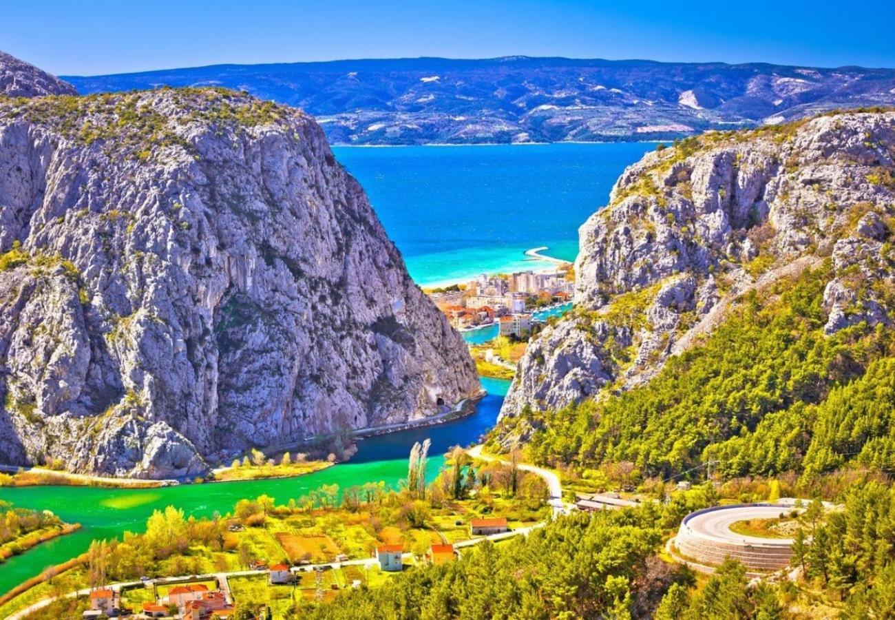 Sunshine Suites Omiš Zewnętrze zdjęcie